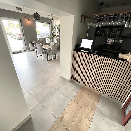Bell'S Hotel Konstantynow Lodzki Ngoại thất bức ảnh